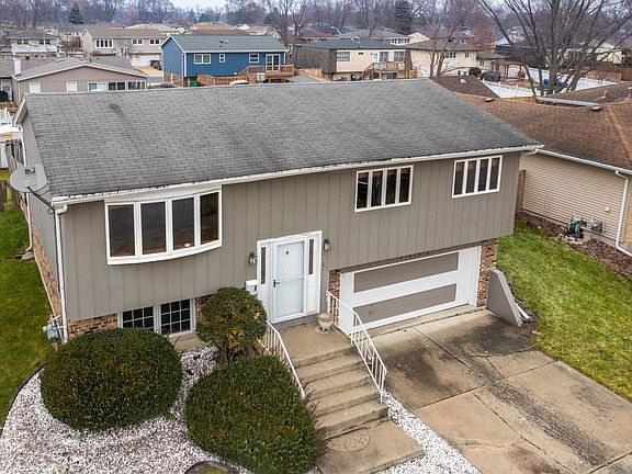3rd image of 7632 163rd St