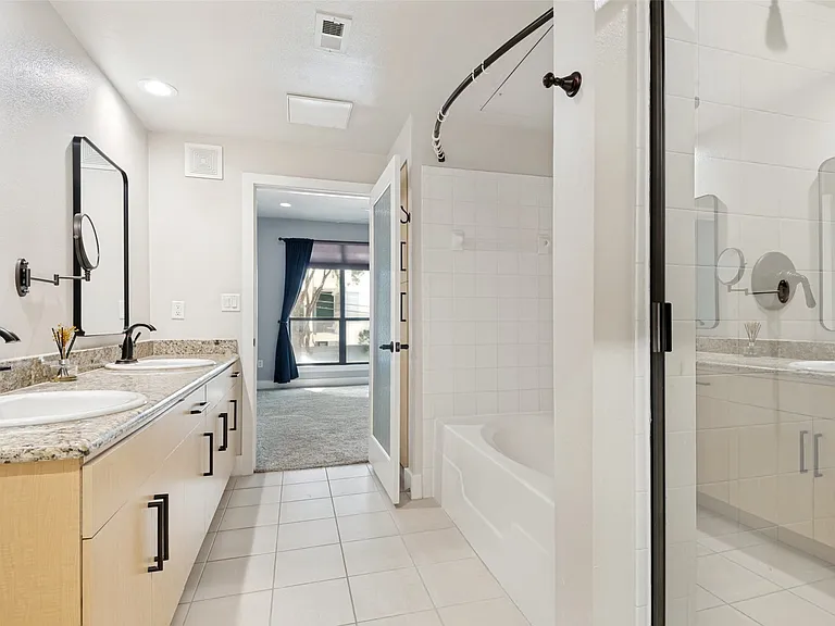 4605 Cedar Springs Rd #233 — Photo 9