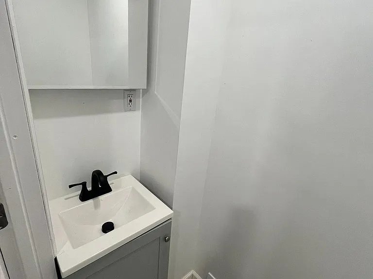 2145 N Dover St — Photo 3