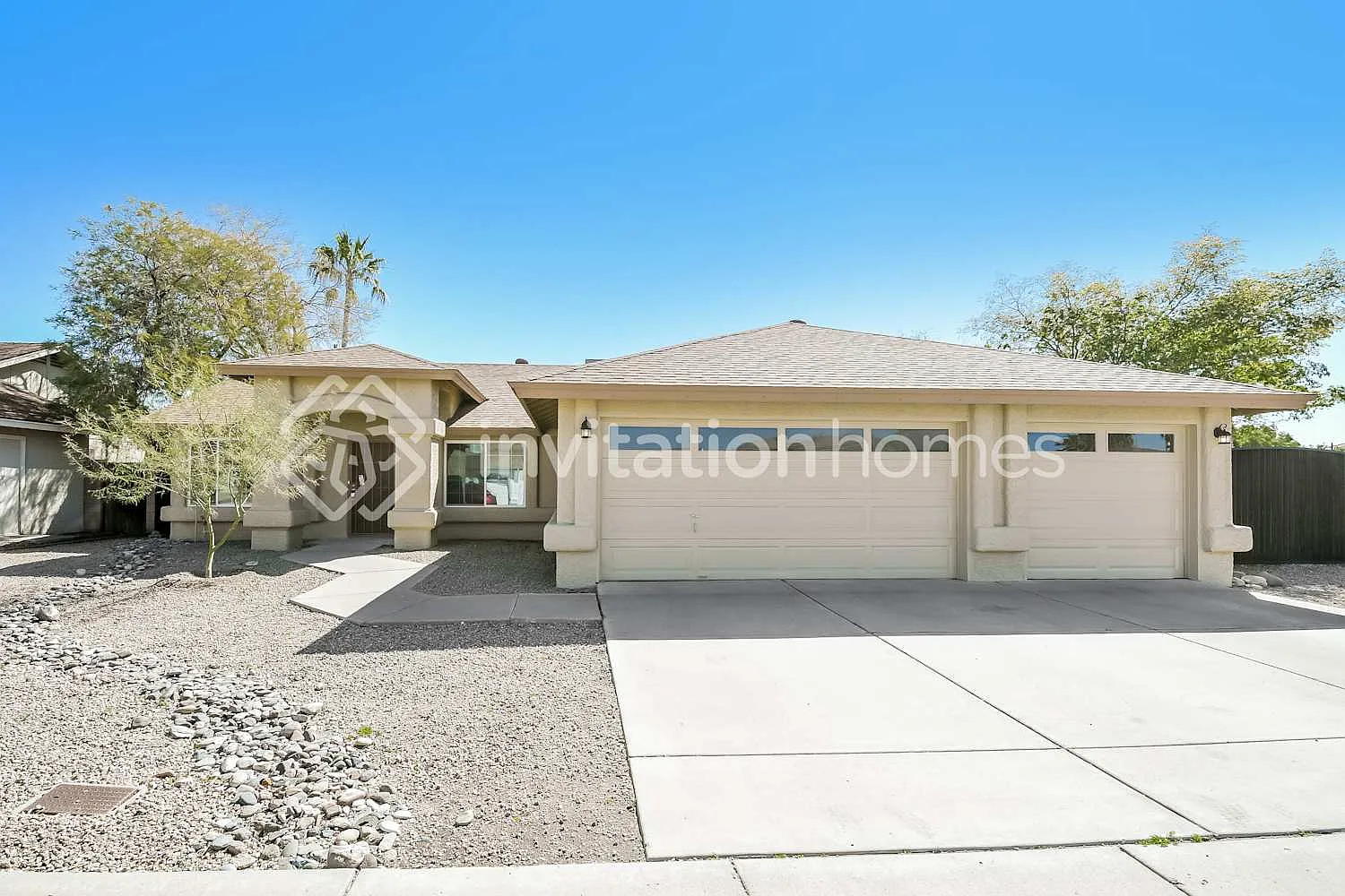 4415 W Creedance Boulevard Glendale, AZ 85310 — Photo 1
