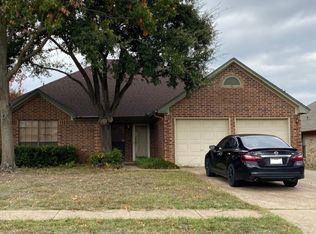 1218 Castleman Dr, Cedar Hill, TX 75104