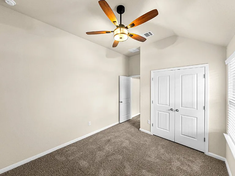 1507 Stony Island Dr — Photo 35