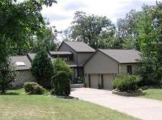 5881 Woodbridge Ln, West Chester, OH 45069