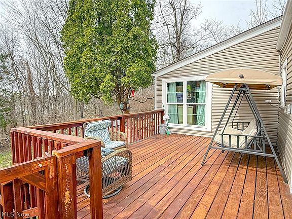 3rd image of 701 Lovers Ln