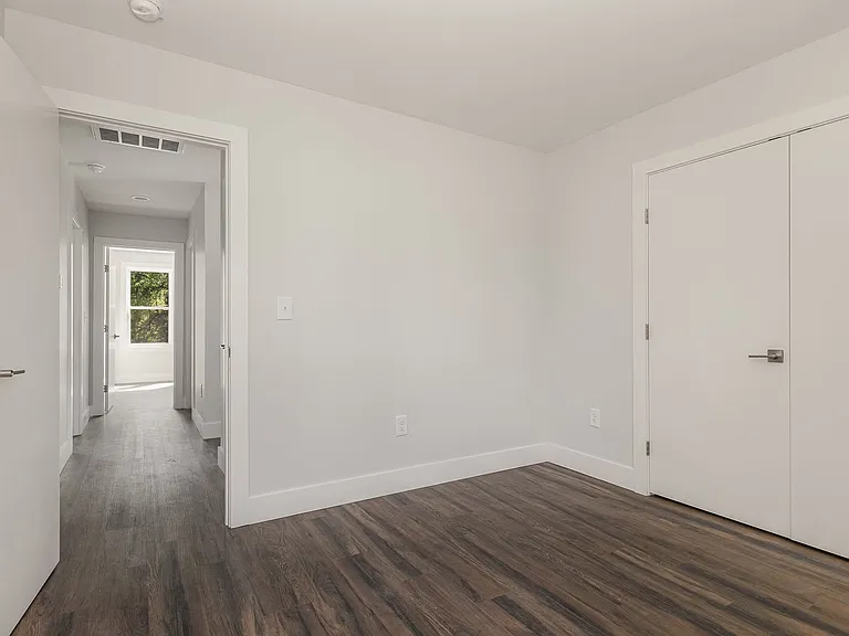 819 S Alston Ave — Photo 18