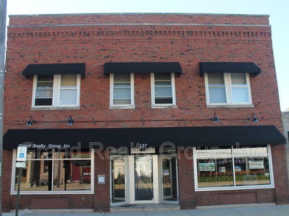 137 Cedar Ave UNIT 3