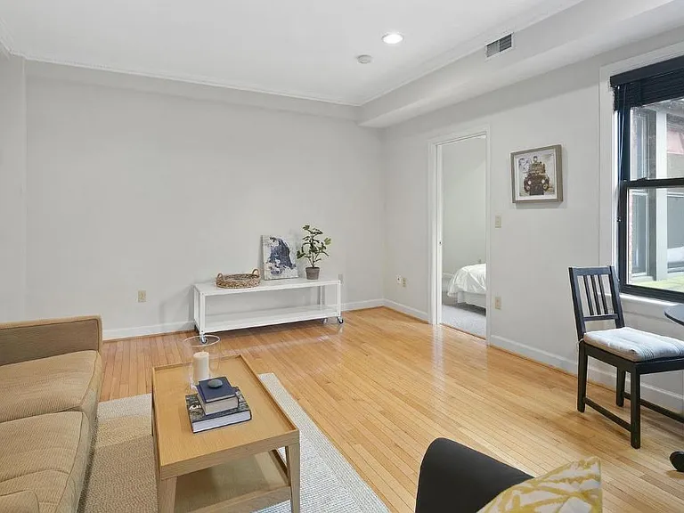 1321 Fairmont St NW #303 — Photo 6