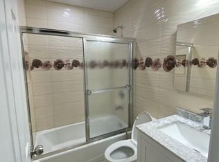 14646 61st Rd #2, Flushing, NY 11367