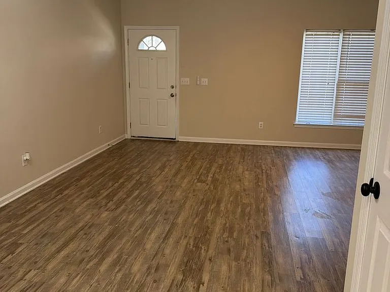 2924 Little Stream Ct — Photo 15