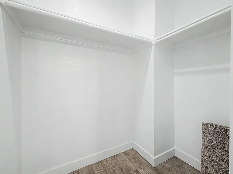 918 E Kristal Way — Photo 19