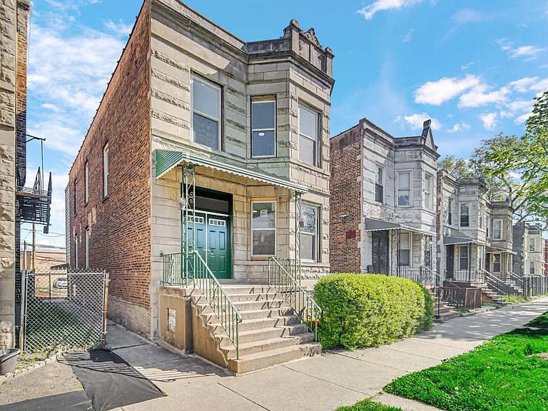 3522 W Flournoy St #2R — Photo 5
