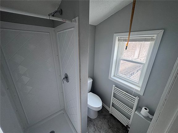 3rd image of 520 Brinton Ave #2R