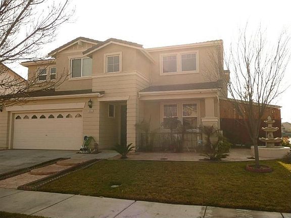 3rd image of 3654 Pomegranate Ave