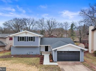 411 E Laurel Ave, Sterling, VA 20164