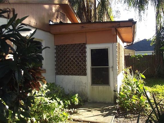 5th image of 2927 Pioneer St