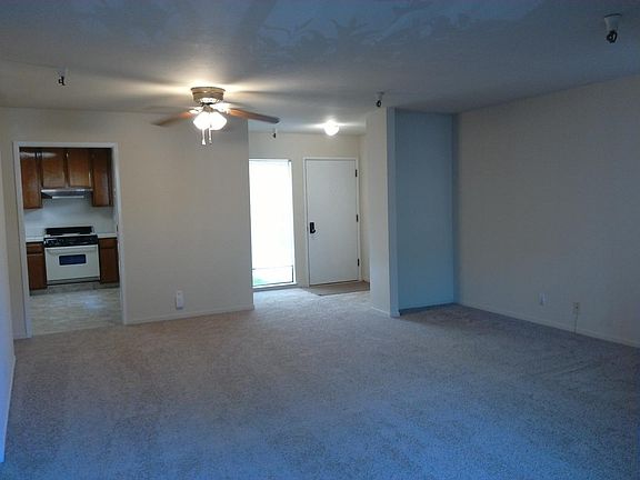 5th image of 439 Alberto Way Unit 107