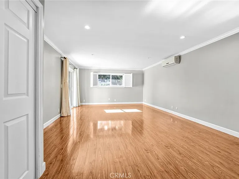 452 W Winnie Way — Photo 24