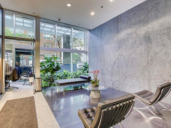 5th image of 550 N Saint Clair St APT 1303