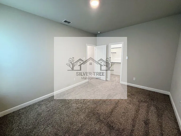 10921 Rockchapel Dr — Photo 33