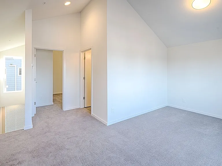 8025 15th Ave NW — Photo 8