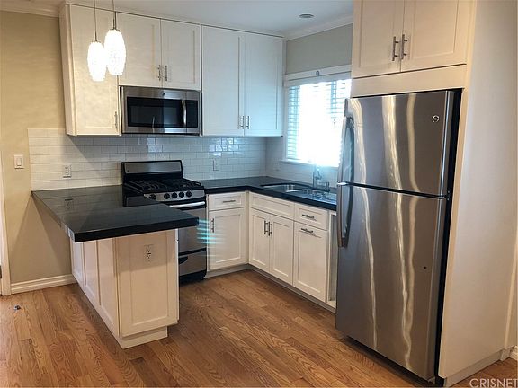 3rd image of 7321 Etiwanda Ave