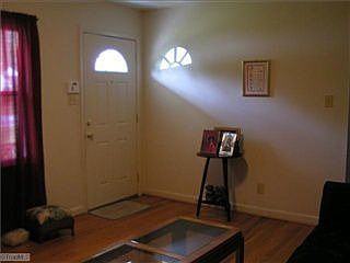 2nd image of 1907 Phillips Ave