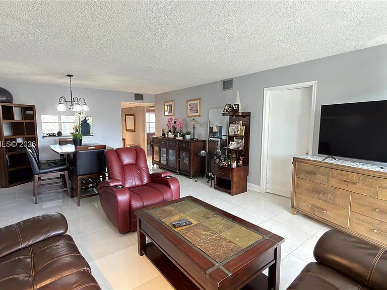 12500 SW 5th Ct #307M — Photo 26