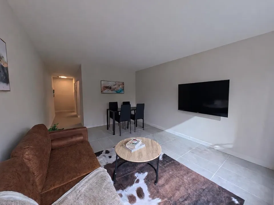 1540 Haro St #2B