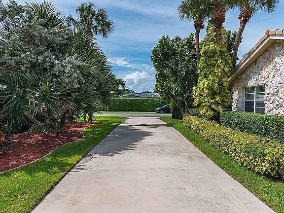 Massive driveway