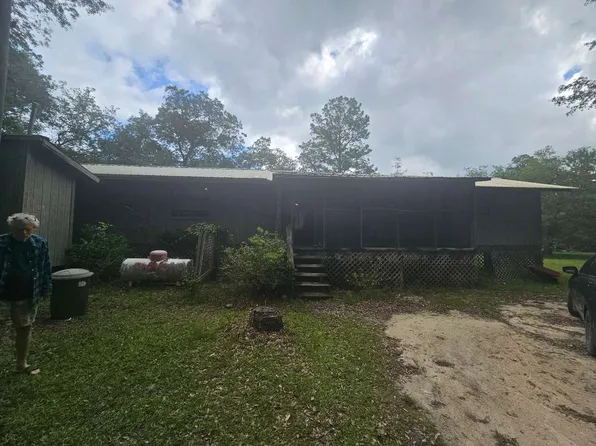 1147 SE Arabian Rd, Branford, FL 32008
