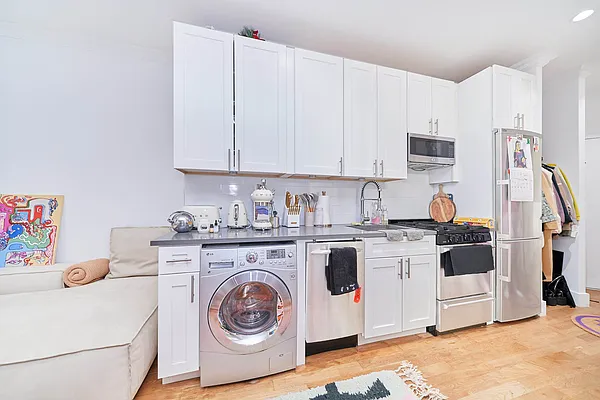 Rented by Living New York | media 11