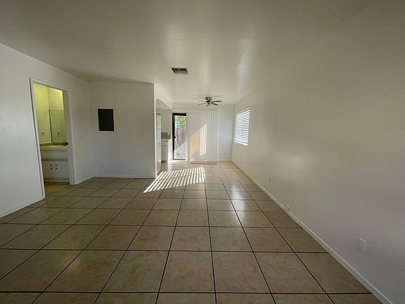 2nd image of 708 Crocker St #712A