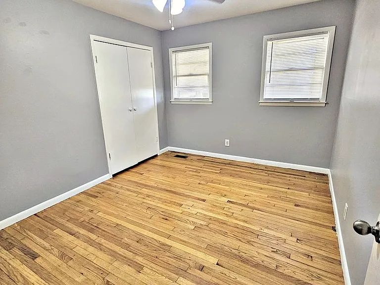 601 Clearview St SW — Photo 10