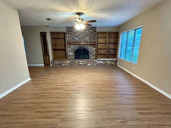 4th image of 2605 22nd St