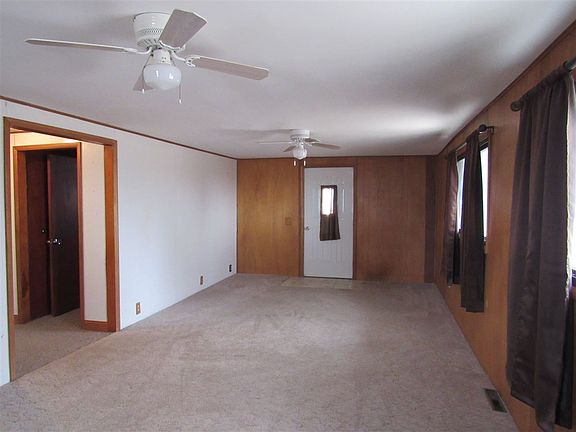 4th image of 609 McDowell Ave