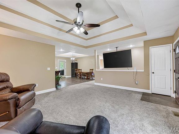 4th image of 20152 Helios Ln