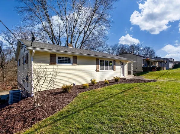 156 Linmar Ave, Wintersville, OH 43953