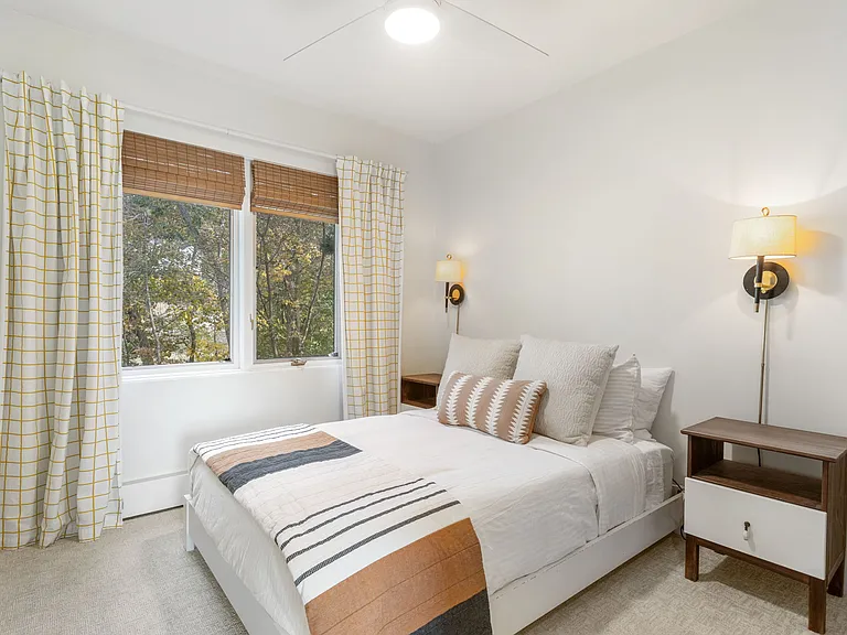 Full bed in bedroom 1 on ground floor