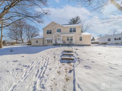 1 Harvey Cir, East Brunswick, NJ, 08816