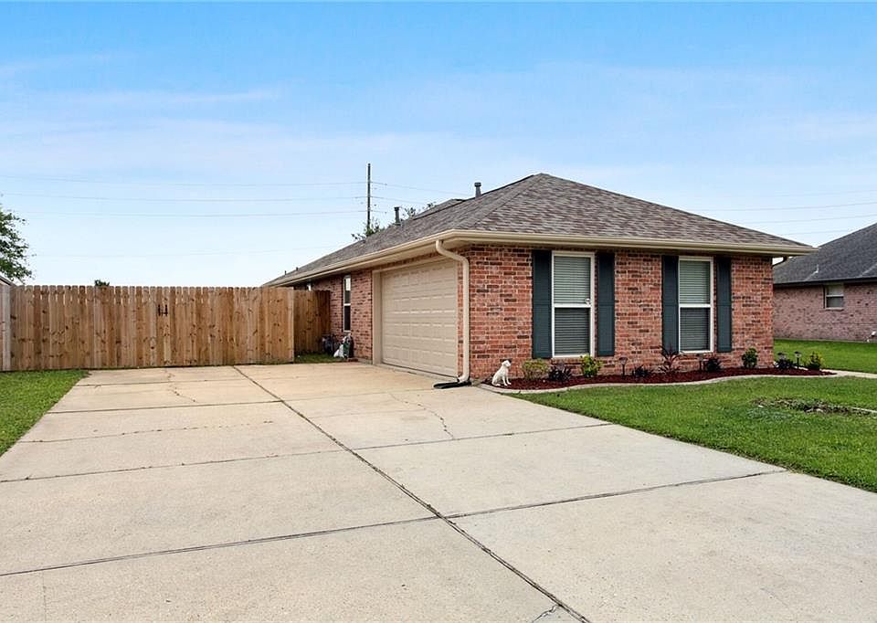 530 Oak Point Dr, La Place, LA 70068 MLS 2386846 Zillow