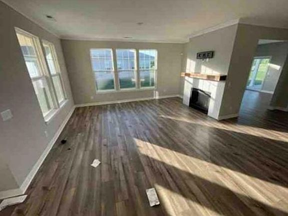 Additional Living Room