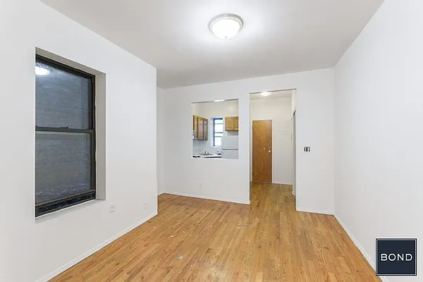 Rented by Bond New York | media 3