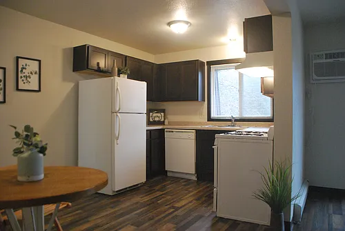 1403 N Washington Ave Photo 1