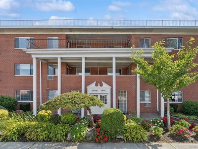 77 S Park Avenue #B2, Rockville Centre, NY, 11570