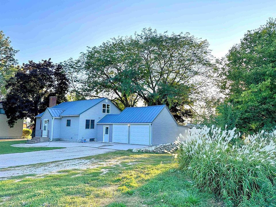 33197 Highway 35, Prairie Du Chien, WI 53821 Zillow