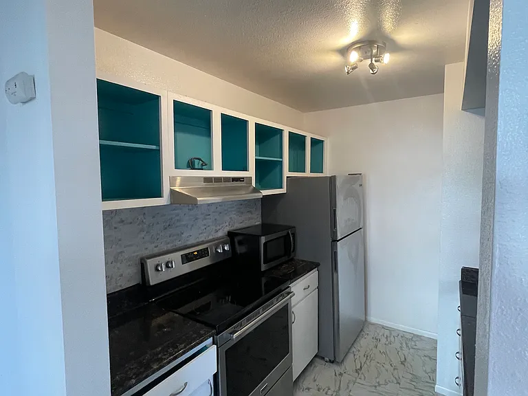 935 Saturn Dr #201 — Photo 5