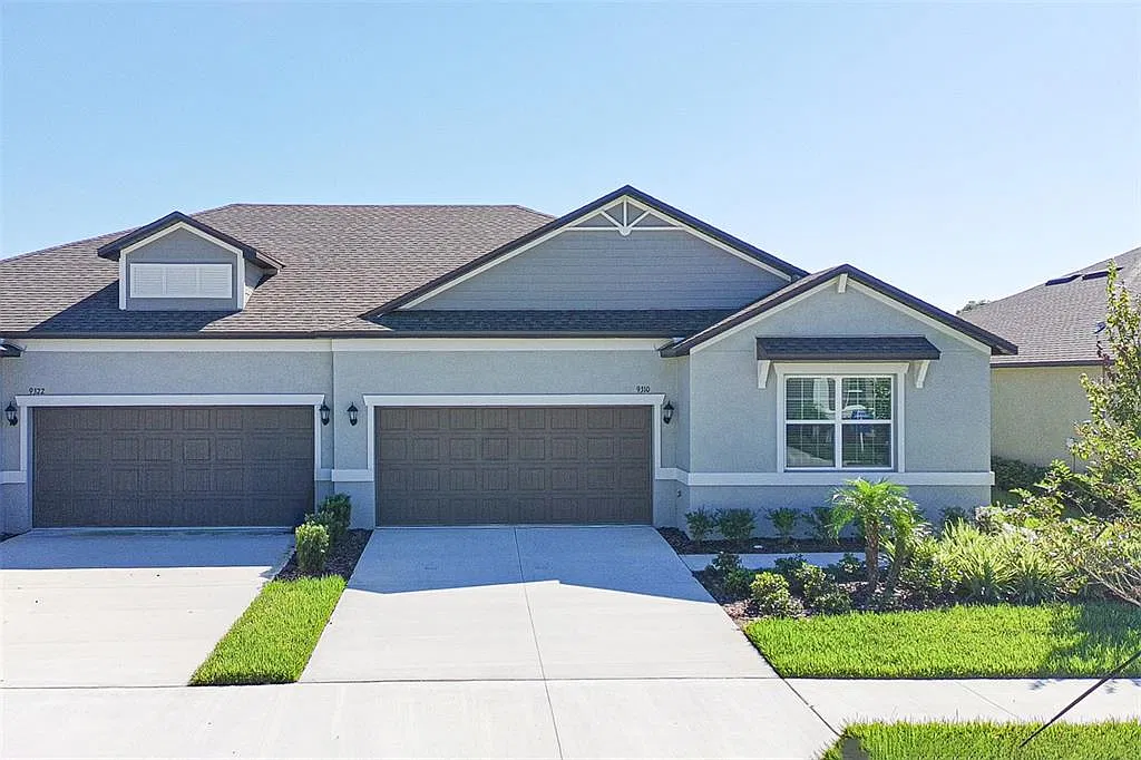 2 bed, 2.5 bath, 2008 sqft, $3,200 — Photo 1