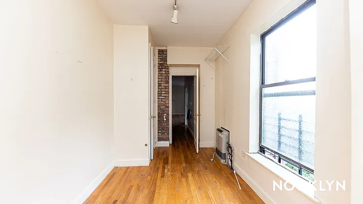 Rented by Nooklyn NYC LLC | media 7
