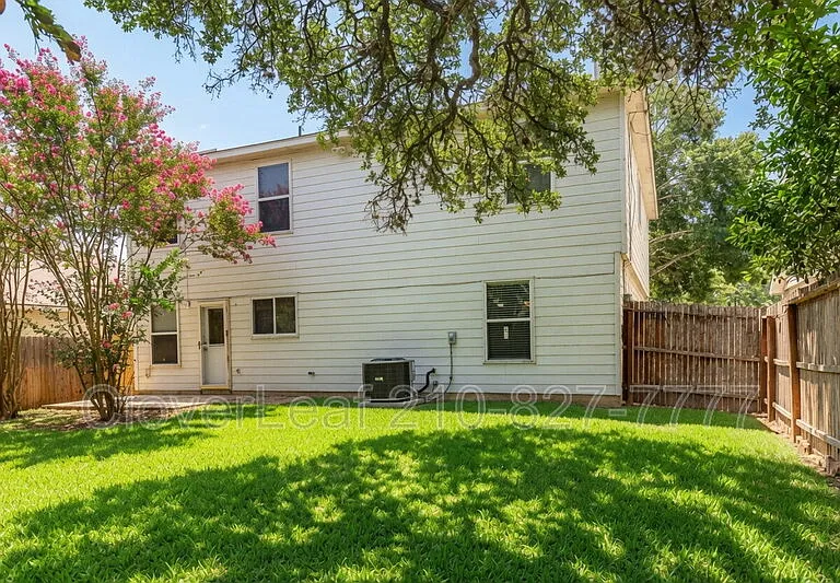 4011 Bulverde Pkwy — Photo 35