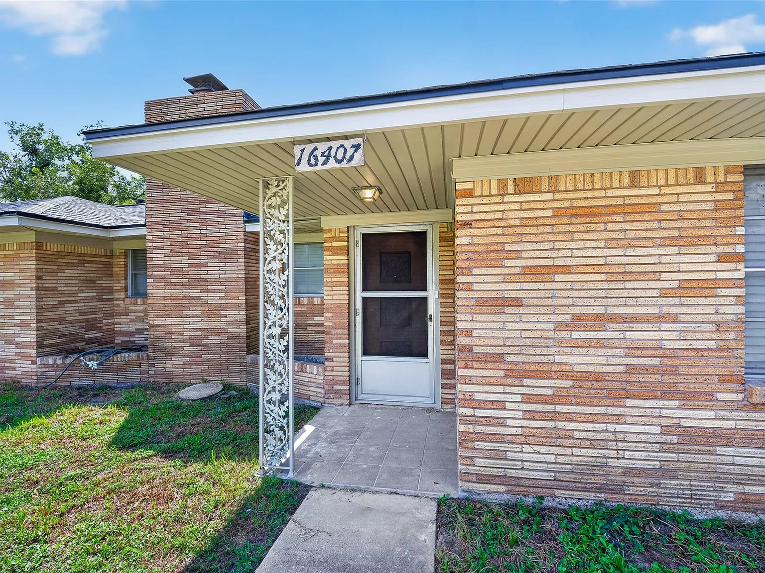 3 bed, 2.0 bath, 1856 sqft, $1,950 — Photo 4